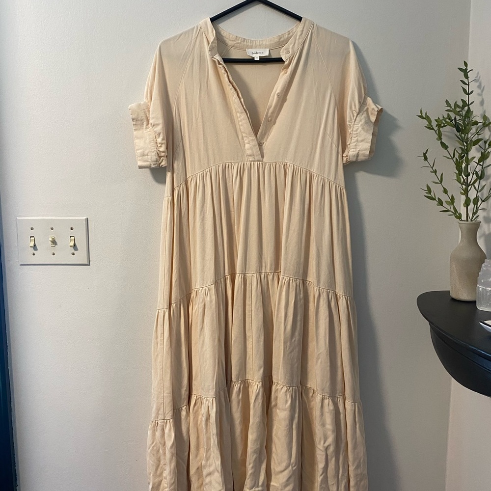 Elegant Cream Maxi Dress